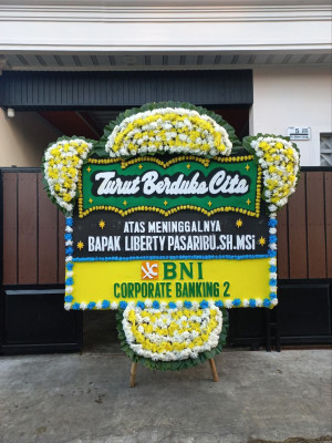 Papan Bunga Duka di Maybrat